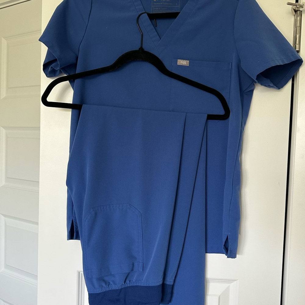 Blue Figs Scrub Set